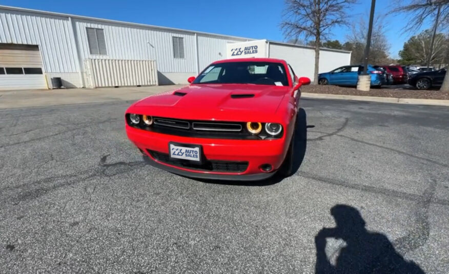 2023 Dodge Challenger SXT