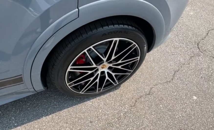 2024 Porsche Cayenne Coupe S