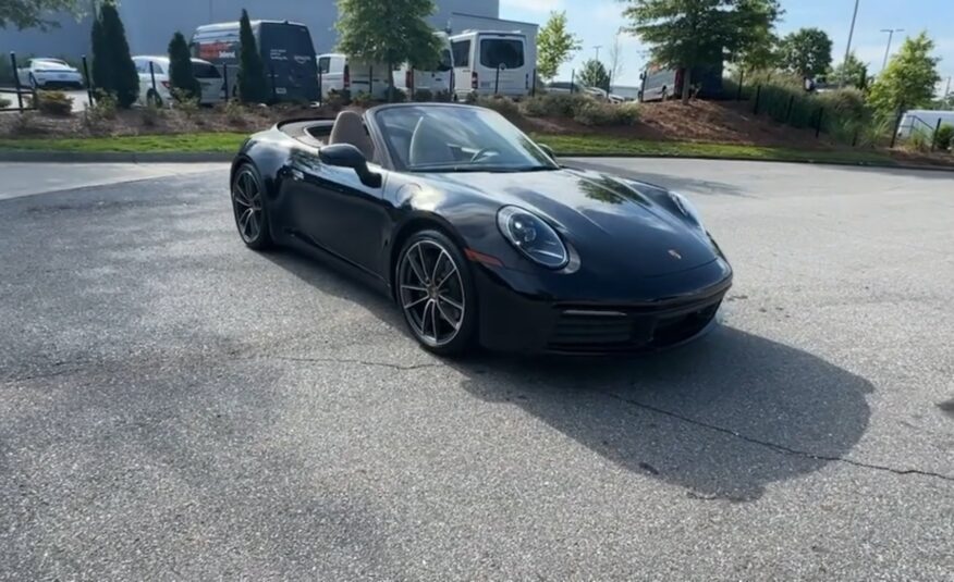 2022 Porsche 911 CARRERA