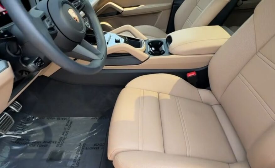 2024 Porsche Cayenne Coupe S
