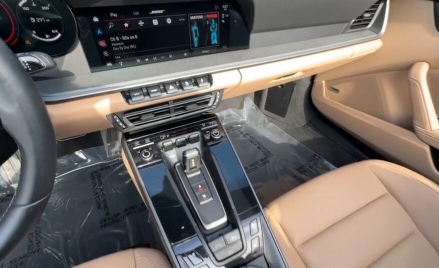 2022 Porsche 911 CARRERA