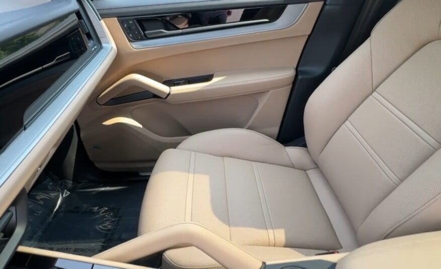 2024 Porsche Cayenne Coupe S
