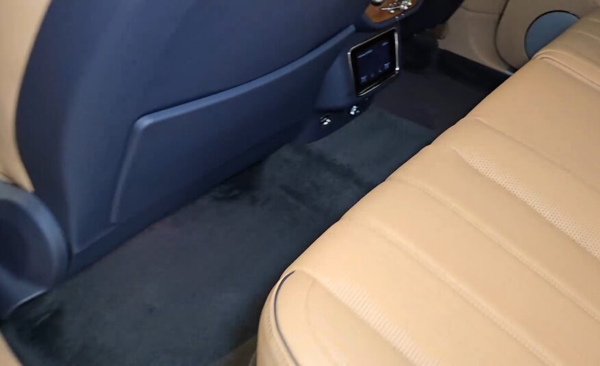 2022 Bentley Bentayga V8