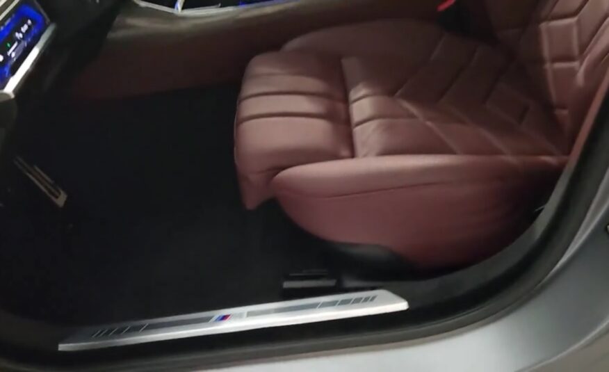 2025 BMW 7 Series 760i xDrive