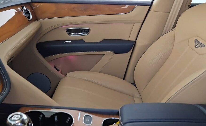 2022 Bentley Bentayga V8