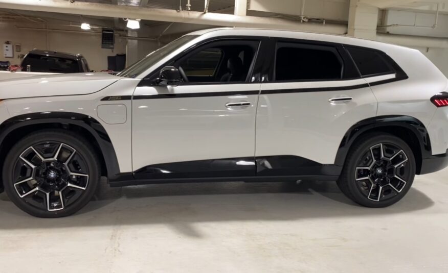 2023 BMW XM