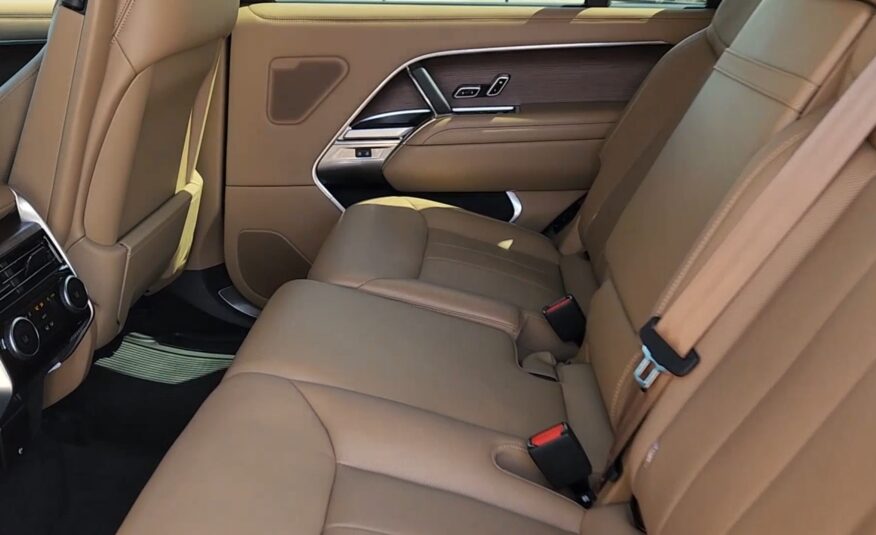 2024 Land Rover Range Rover SE
